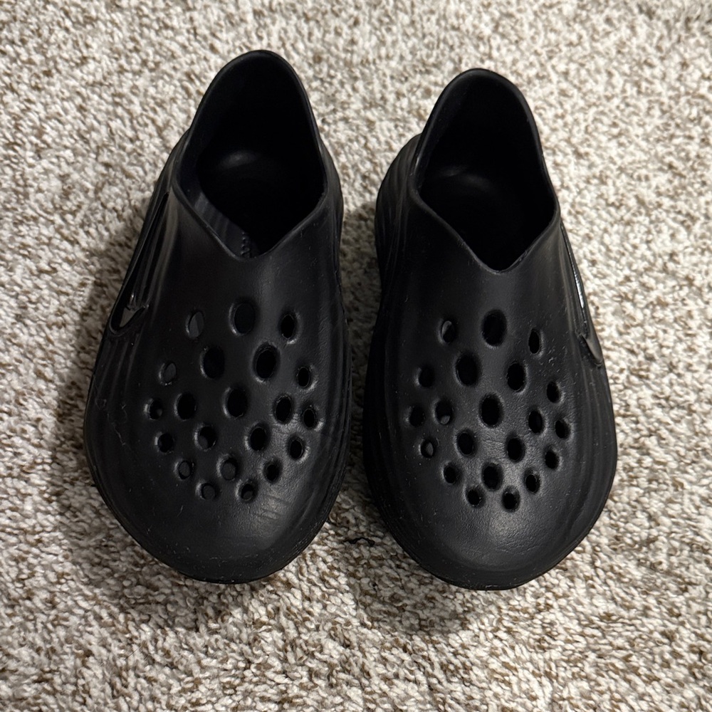 NIKE REACTX REJUVEN8 RECOVERY SHOES